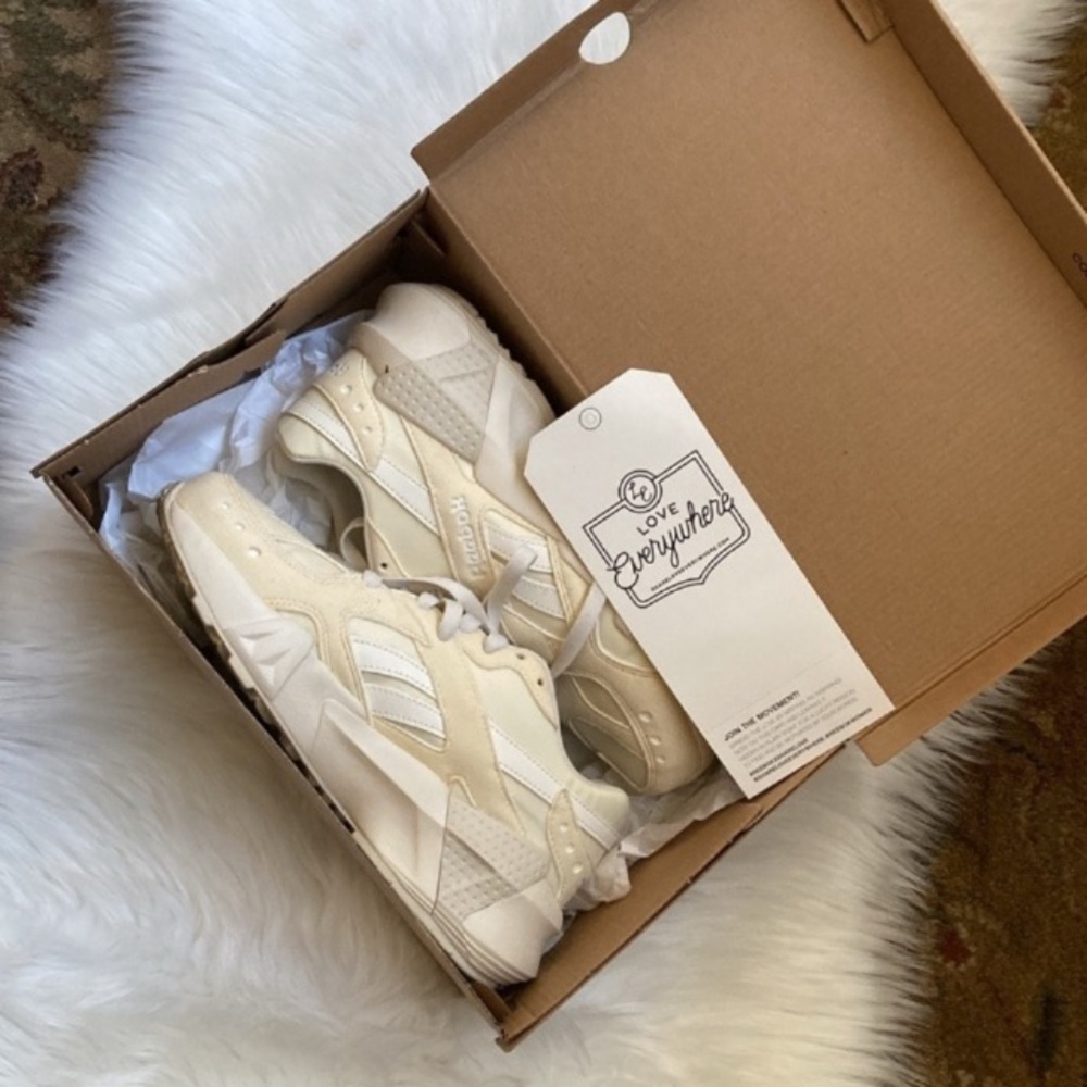Men Reebok Aztreck Double 93 In Cream Color ( Unisex )